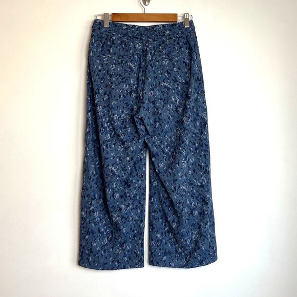Athleta Avenue Wide Leg Crop Pant in Captive Chrome Blue Size 4P Athleisure - Picture 2 of 9